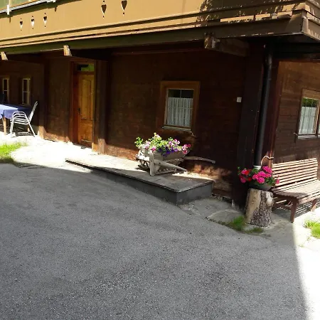 Haus Bacher 2* Tux