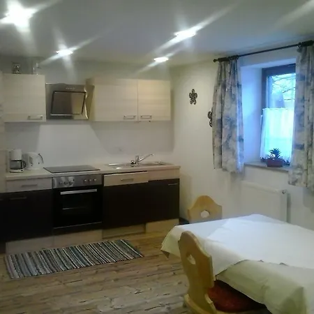 Πανσιόν Haus Bacher